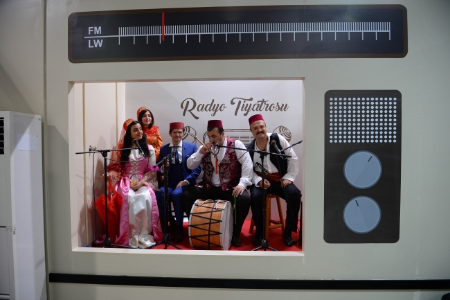 TRT, radyoculuğu Malatya'daki Radyo Köyü'nde anlatacak